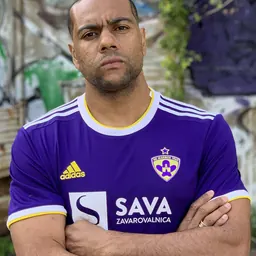 Portrait of Marcos Tavares