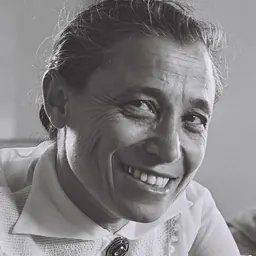 Portrait of Esther Raziel-Naor