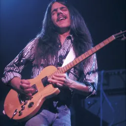 Portrait of Craig Chaquico