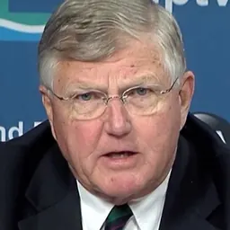Portrait of Tom Saxhaug