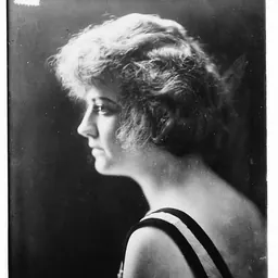 Portrait of Helen Arnold