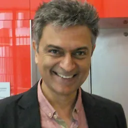 Portrait of Alnoor Bhimani