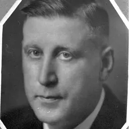 Portrait of Wallace Warren Cross