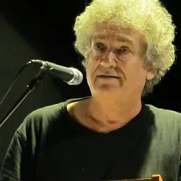 Portrait of Ari Elon