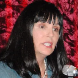 Portrait of Julie Hardaker