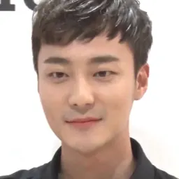 Portrait of Roy Kim