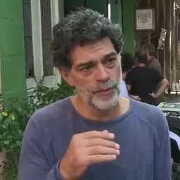 Portrait of Eduardo Moscovis