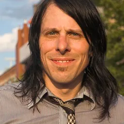 Portrait of Ken Stringfellow