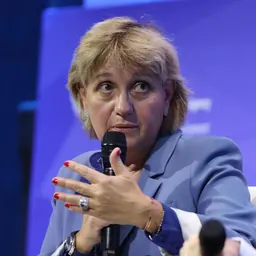 Portrait of Valérie Derouet