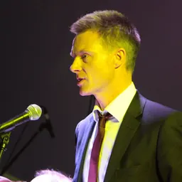 Portrait of Tim Marlow