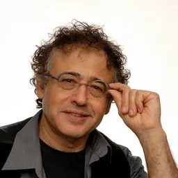 Portrait of Asher Tlalim
