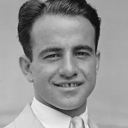 Portrait of Pete DePaolo