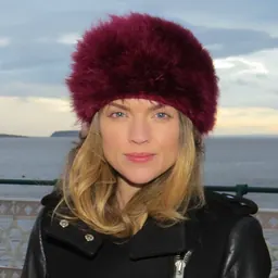 Portrait of Erin Richards