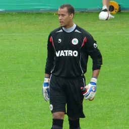 Portrait of Stephan Loboué