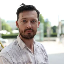 Portrait of Dustin Guy Defa