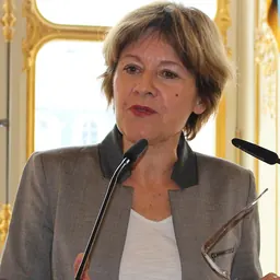 Portrait of Sylvie Robert