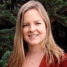 Portrait of Emily L Warren