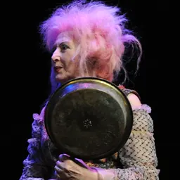 Portrait of Rozina Cambos