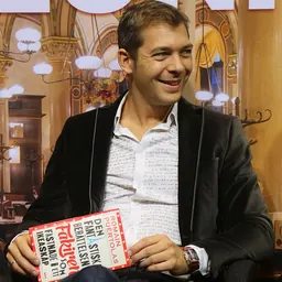 Portrait of Romain Puértolas
