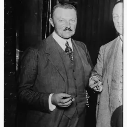 Portrait of Ernst Scholz