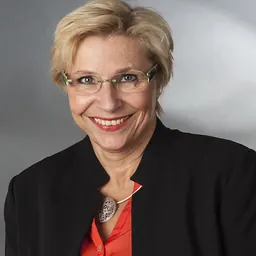 Portrait of Petra Ernstberger