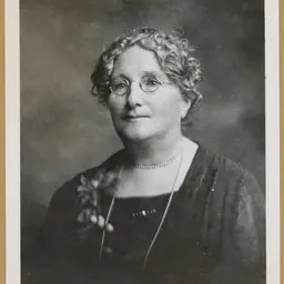 Portrait of Marion Knowles