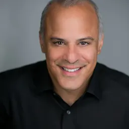 Portrait of Adam Mitzner