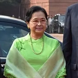 Portrait of Su Su Lwin