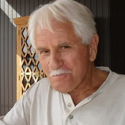 Portrait of Linden Chiles