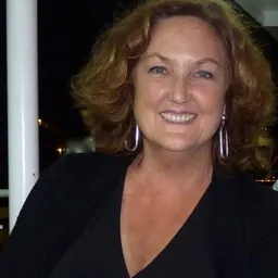 Portrait of Kristine Stiles