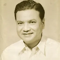 Portrait of Manuel Manahan