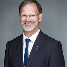 Portrait of Mark Smith