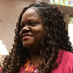 Portrait of Lea Webb