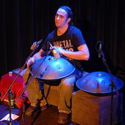 Portrait of Manu Delago
