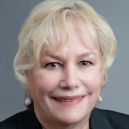 Portrait of Lynn Smith