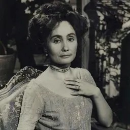 Portrait of Kathleen Widdoes