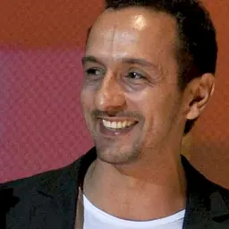 Portrait of Irandhir Santos