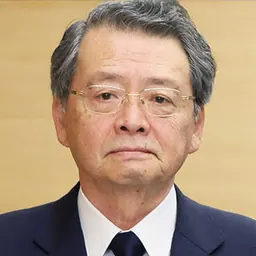 Portrait of Ken Kobayashi
