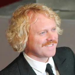 Portrait of Leigh Francis