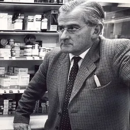 Portrait of Gwyn Martin