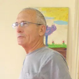 Portrait of Alex Levac