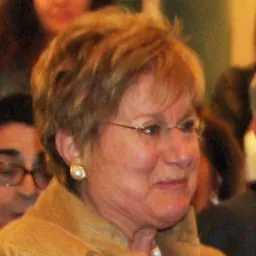 Portrait of Lin Arison