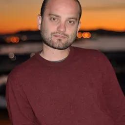 Portrait of Tom Bidwell