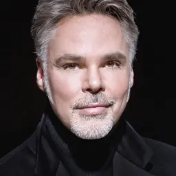 Portrait of Christopher Hopkins