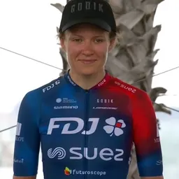 Portrait of Loes Adegeest