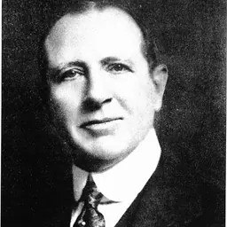 Portrait of Tracy Drake
