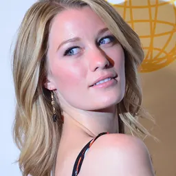 Portrait of Ashley Hinshaw