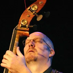 Portrait of Scott Colley