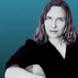 Portrait of Deborah Lutz