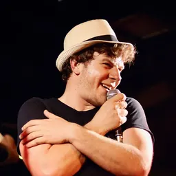 Portrait of Kyle Gordon